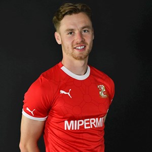 Daniel Kemp - Midfielder - First Team - Swindon Town
